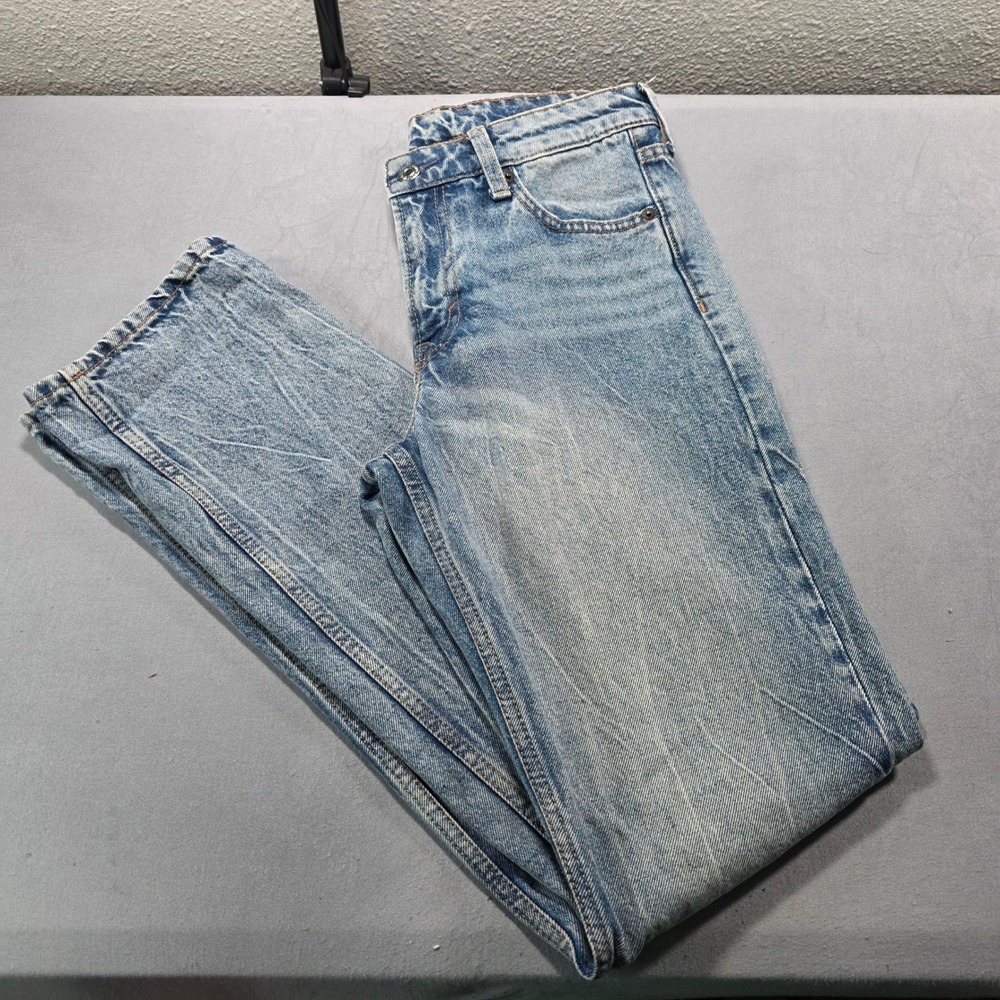 H&M &Denim Straight Regular Fit Mid Waist Light Wash Blue Jeans Womens Size 2